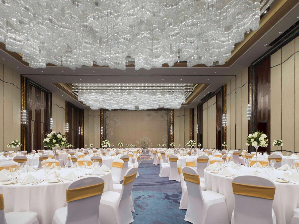 Pullman Yantai Center Hotel ภายนอก รูปภาพ
