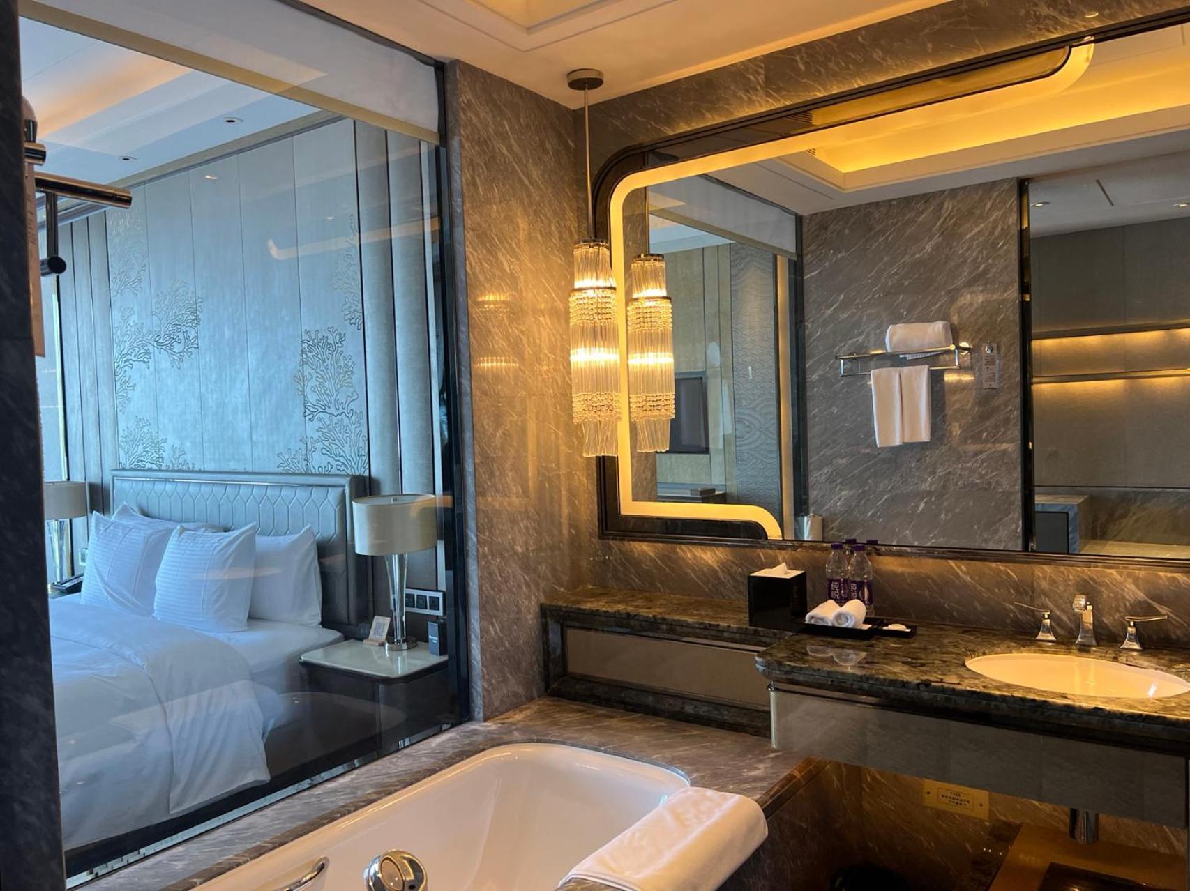 Pullman Yantai Center Hotel ภายนอก รูปภาพ